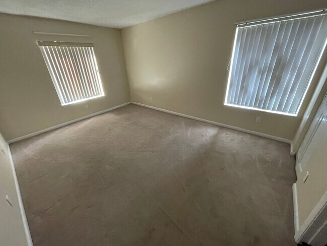 Building Photo - SANFORD: 2 Bed/2 Bath, 1st floor condo at ...