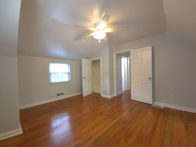 Building Photo - 2209 Quinton Rd
