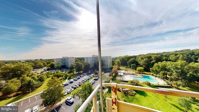 Building Photo - 6641 Wakefield Dr