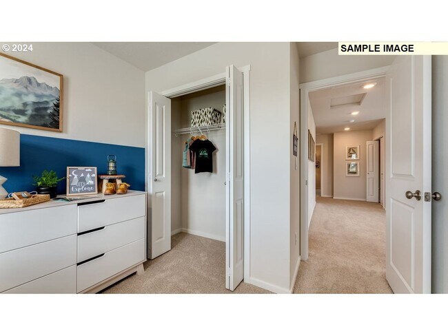 Building Photo - 10440 NE 120th Ave