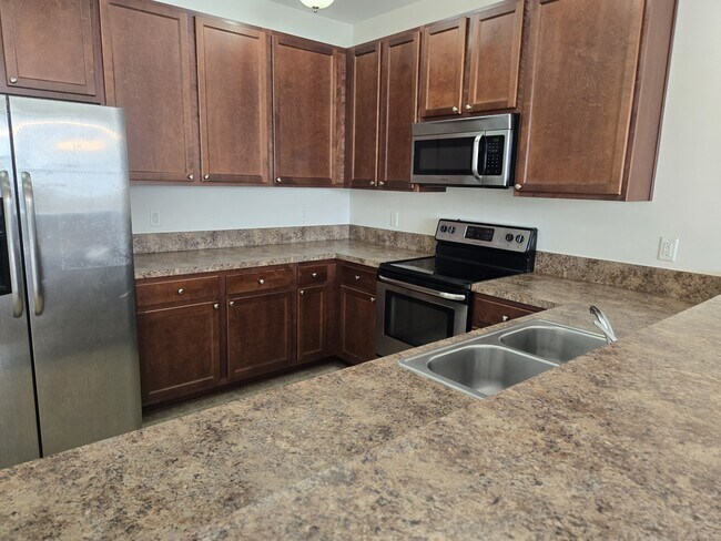 Building Photo - 2424 Chancery Ln
