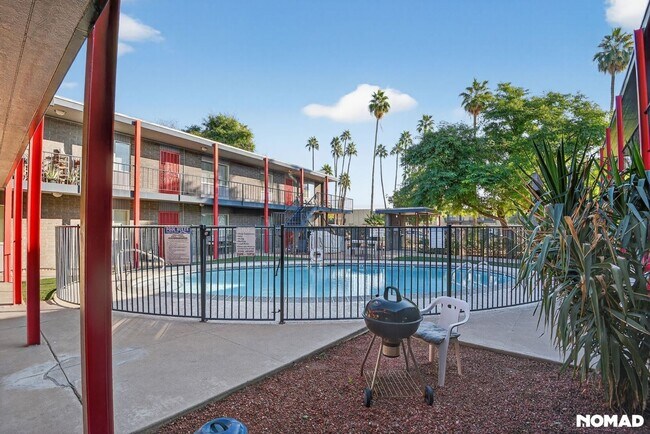 Building Photo - 6502 N 17th Ave