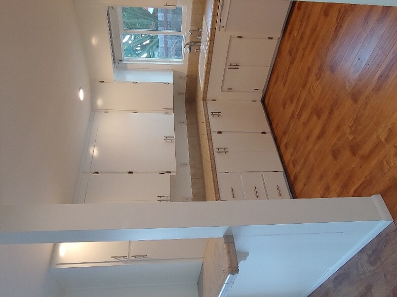 Building Photo - 4516 Kickapoo Ct