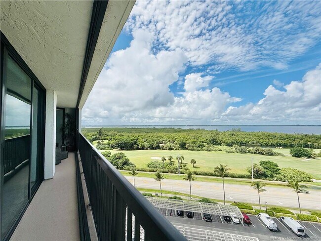 Building Photo - 8800 S Ocean Dr