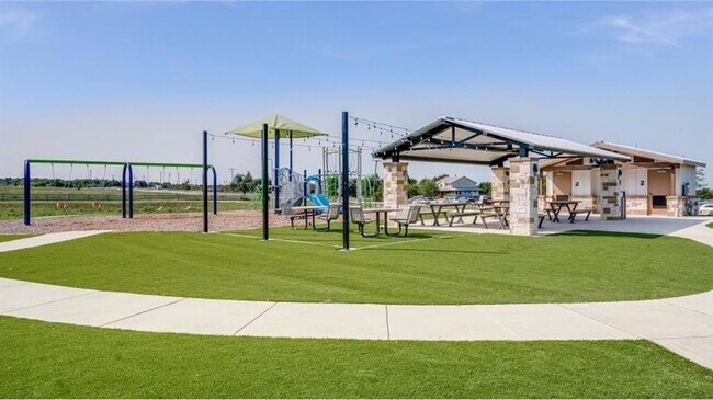 Building Photo - 460 Marty Allen Lp