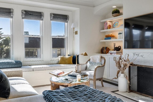 Building Photo - 3228 Washington St