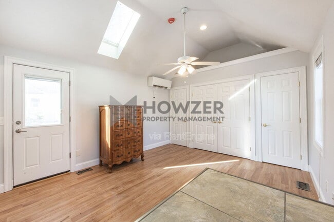 Building Photo - 1 Wimbledon Dr