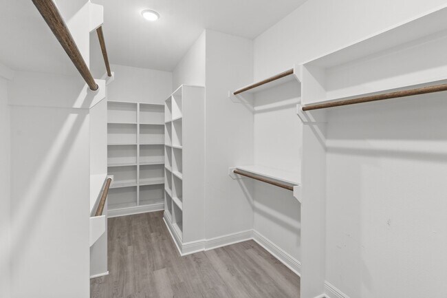 Building Photo - 2718 McGowen St