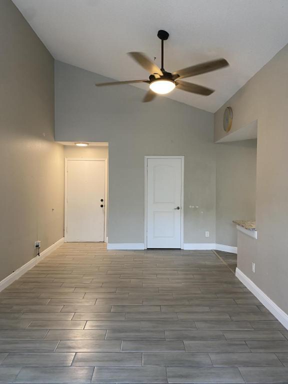 Building Photo - 3950 Atrium Dr