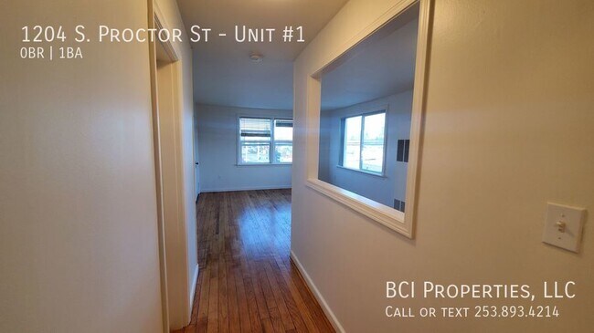 Building Photo - 1204 S Proctor St