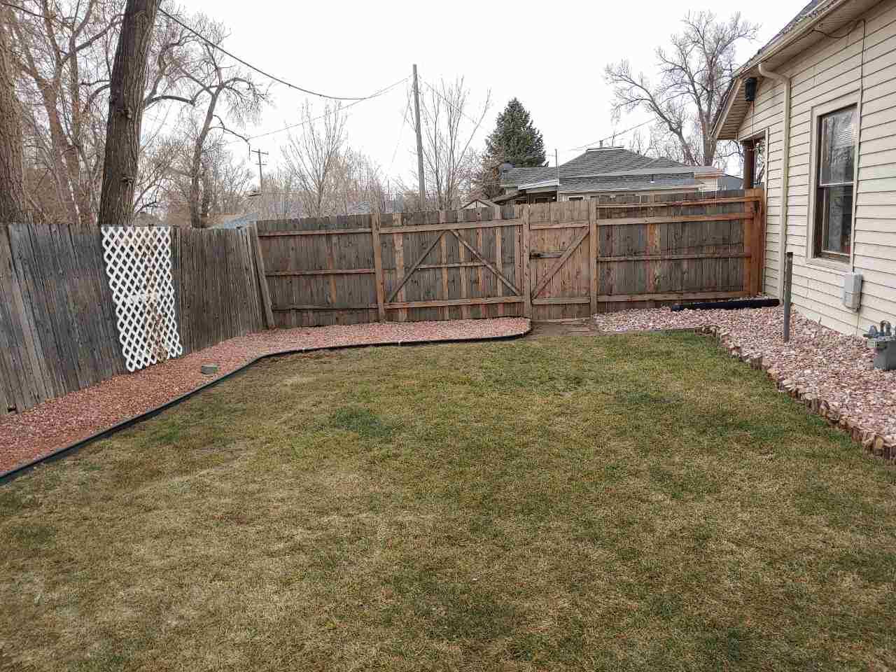 Building Photo - 1227 Pleasent Acres Dr.