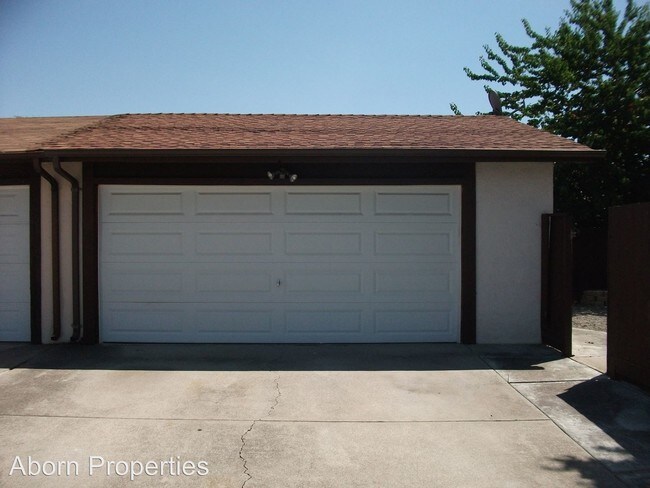 Building Photo - 2653 Autumnvale Dr