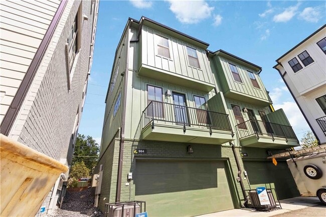 Building Photo - 964 N Circle Dr NW