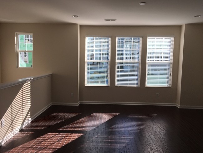 Building Photo - 1444 Salem Creek Dr