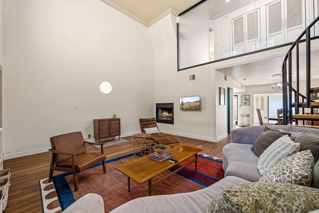 Building Photo - 385 W Pierson St