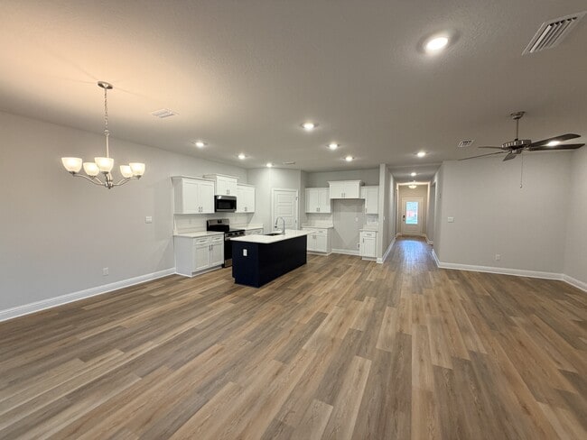 Building Photo - 7307 Hawkins Mnr