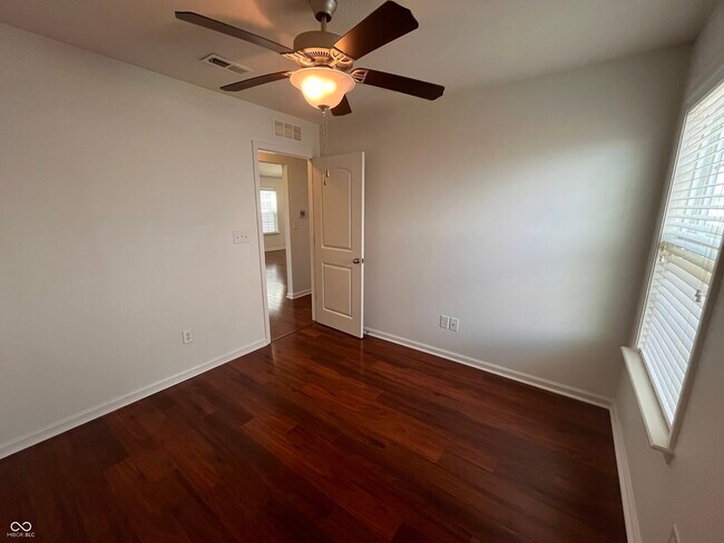 Building Photo - 5771 White Pine Rd