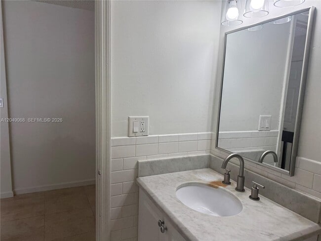 Building Photo - 15054 SW 127th Pl
