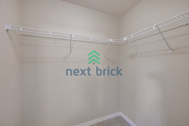 Building Photo - 4 Bed, 2.5 Bath | Spacious 2,460 Sq. Ft. Sammamish Home in a Top-Tier School District with Parks ...