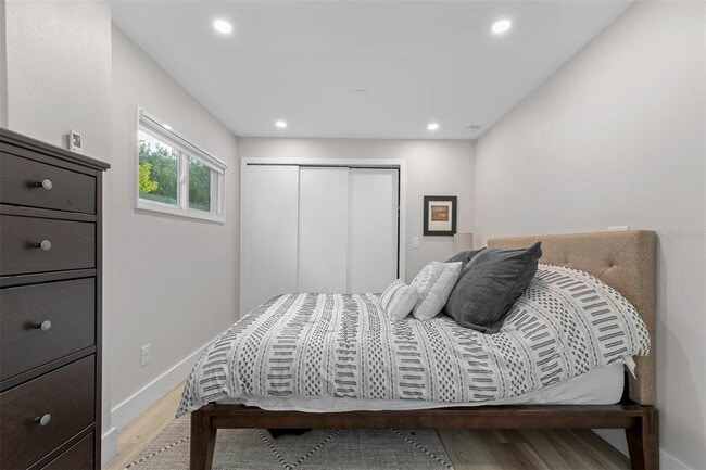 Building Photo - 228 E Harding St