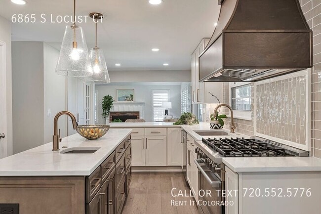 Building Photo - 6865 S Locust Ct