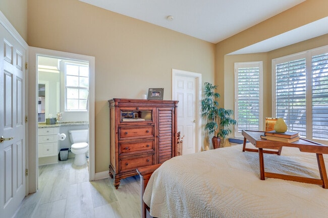 Building Photo - 1730 Caribbean Dr