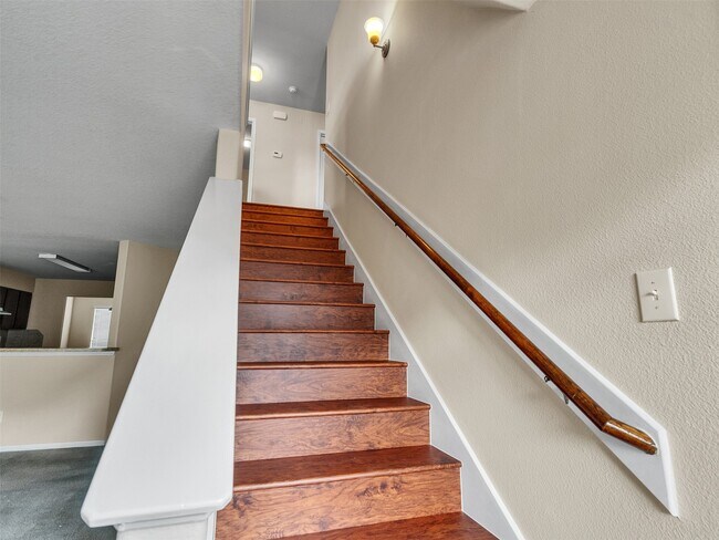 Building Photo - 5018 Blue Spruce Hill St