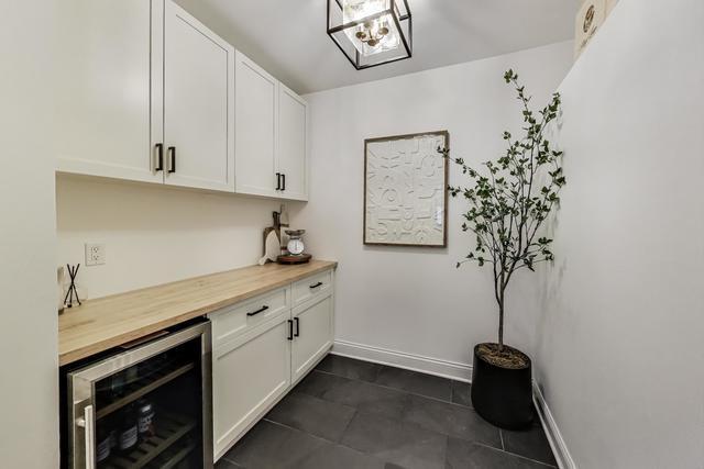 Building Photo - 102 S Quincy St