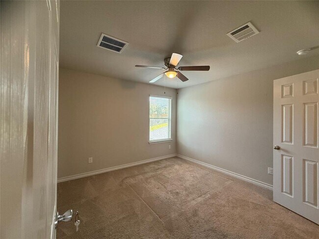 Building Photo - 1300 Eagle Ridge Trail