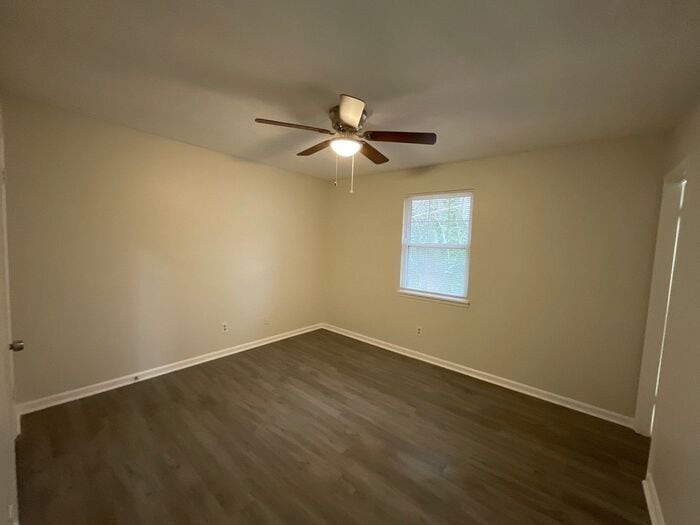 Building Photo - 2336 Pebble Rock E