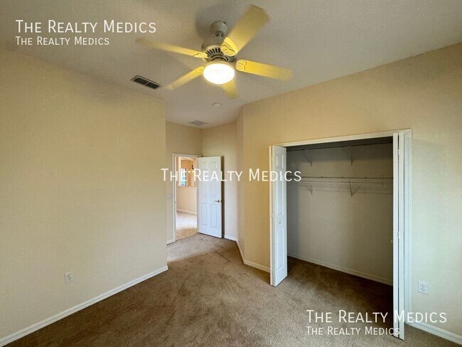 Building Photo - 202 Nova Ave