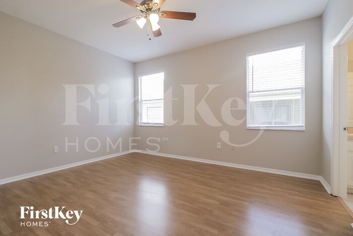 Building Photo - 336 Hills Bay Dr