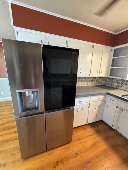 Building Photo - 3809 Spring Holw