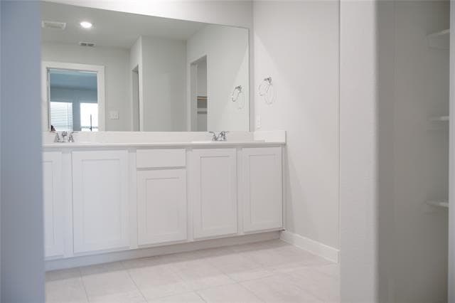 Building Photo - 4000 Falcon Dr