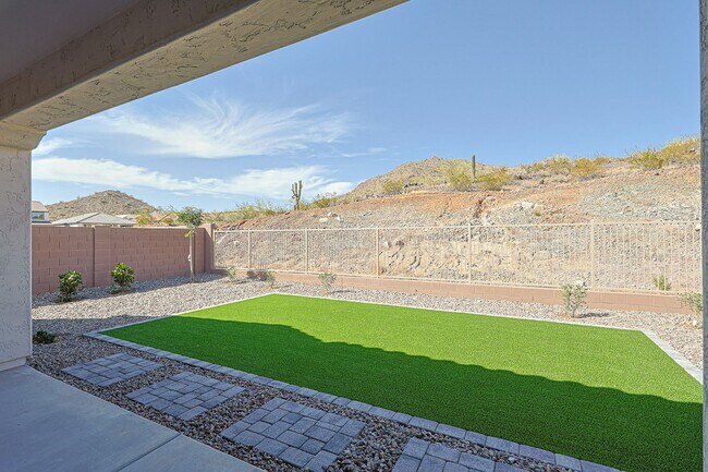 Building Photo - Beautiful 4 Bedroom Home in Aloravita Community