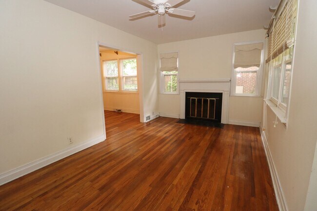 Building Photo - 2716 Heyward St