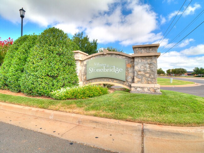 Building Photo - 3813 Normandy Rd