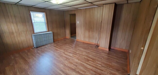 Building Photo - 530 Naylor Rd