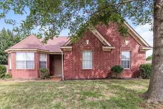 Building Photo - 1172 Jessica Lauren Dr