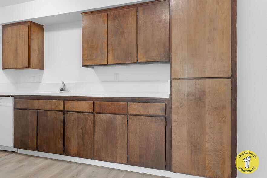 Building Photo - 3112 Denver Ave