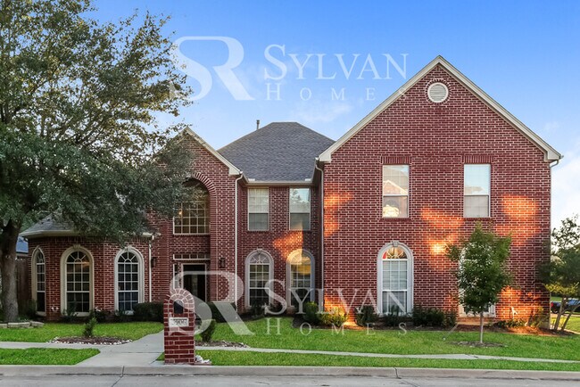 Building Photo - Lease today! No extra charge for contentment and relaxation!