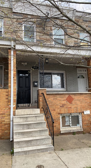 Building Photo - 3908 Claremont St