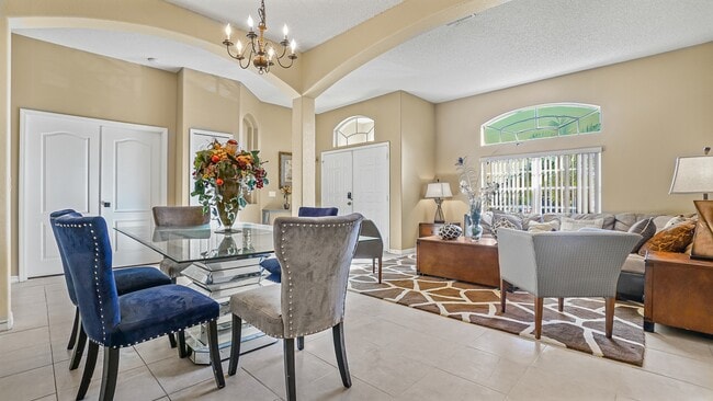 Building Photo - 820 Westbrook Terrace