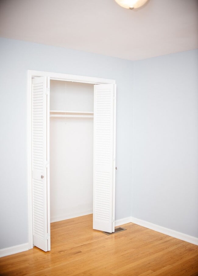 Building Photo - 1449 Jill Dr