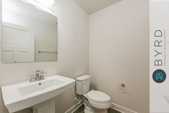 Building Photo - 9206 Miranda Ln