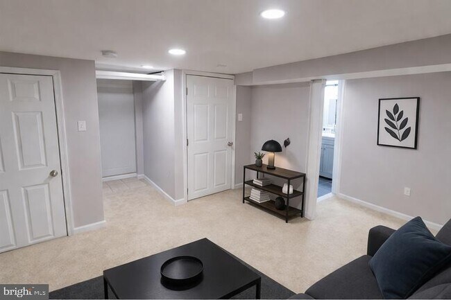 Building Photo - 1113 Clifton St NW