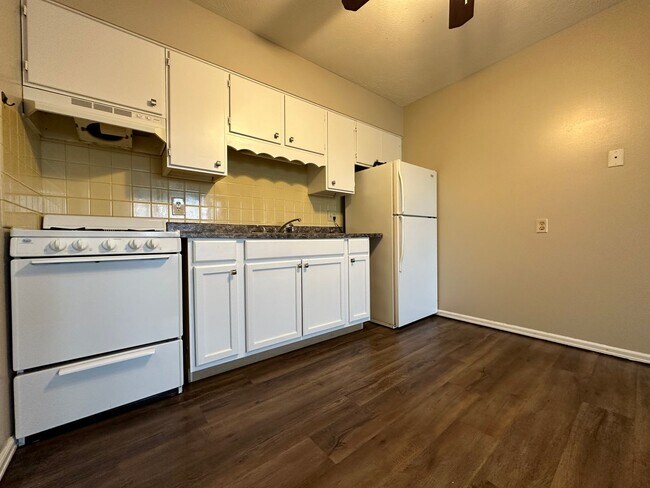 Interior Photo - Riley/Bradley Apartments