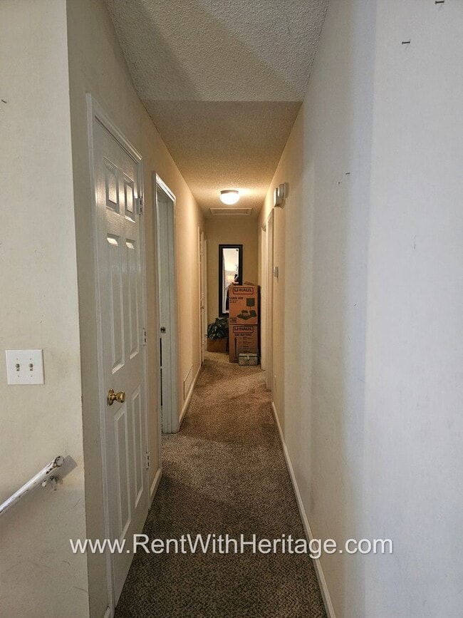 Building Photo - THIS HOME IS GORGEOUS!....ALL THE UPGRADES...
