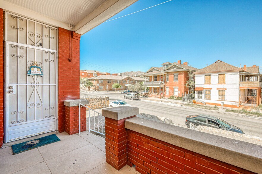 Building Photo - 1123 N El Paso St