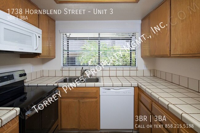 Building Photo - *OPEN HOUSE: 3/15 1:30-2:30PM* 3Br Townhom...